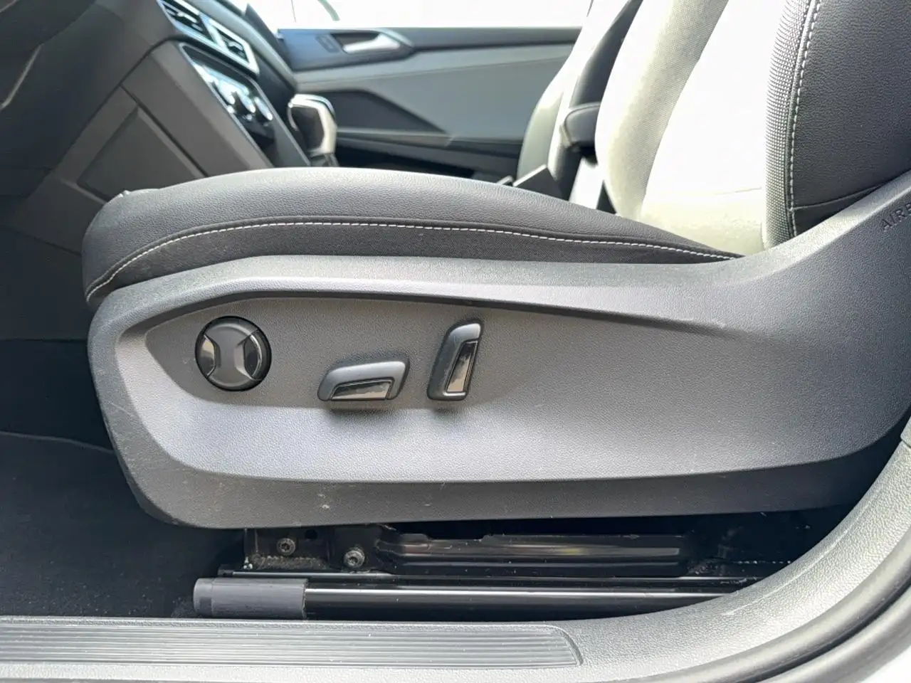Volkswagen Taos снимка Volkswagen Taos