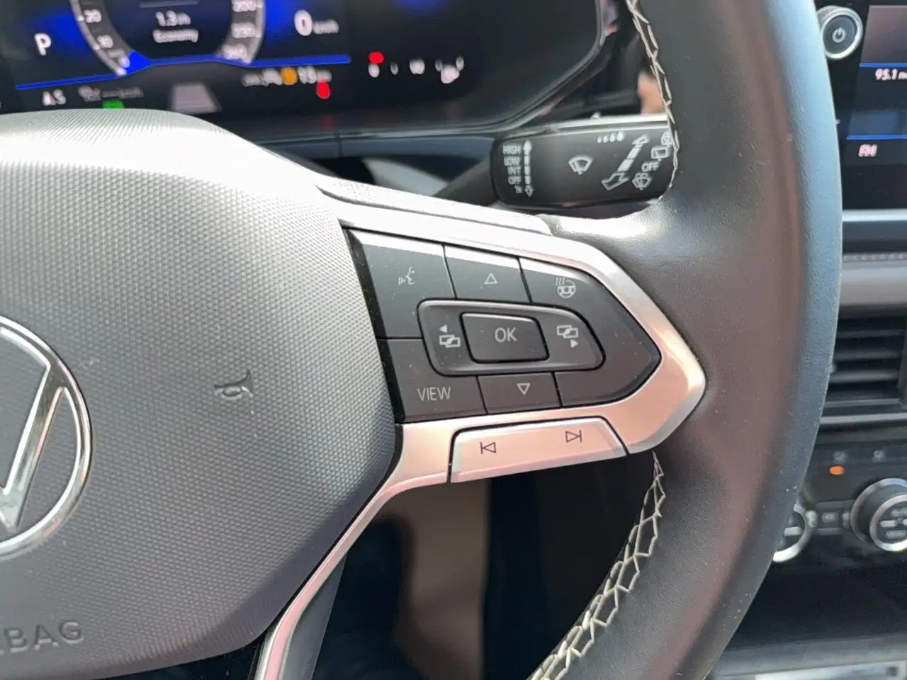 Volkswagen Taos снимка Volkswagen Taos