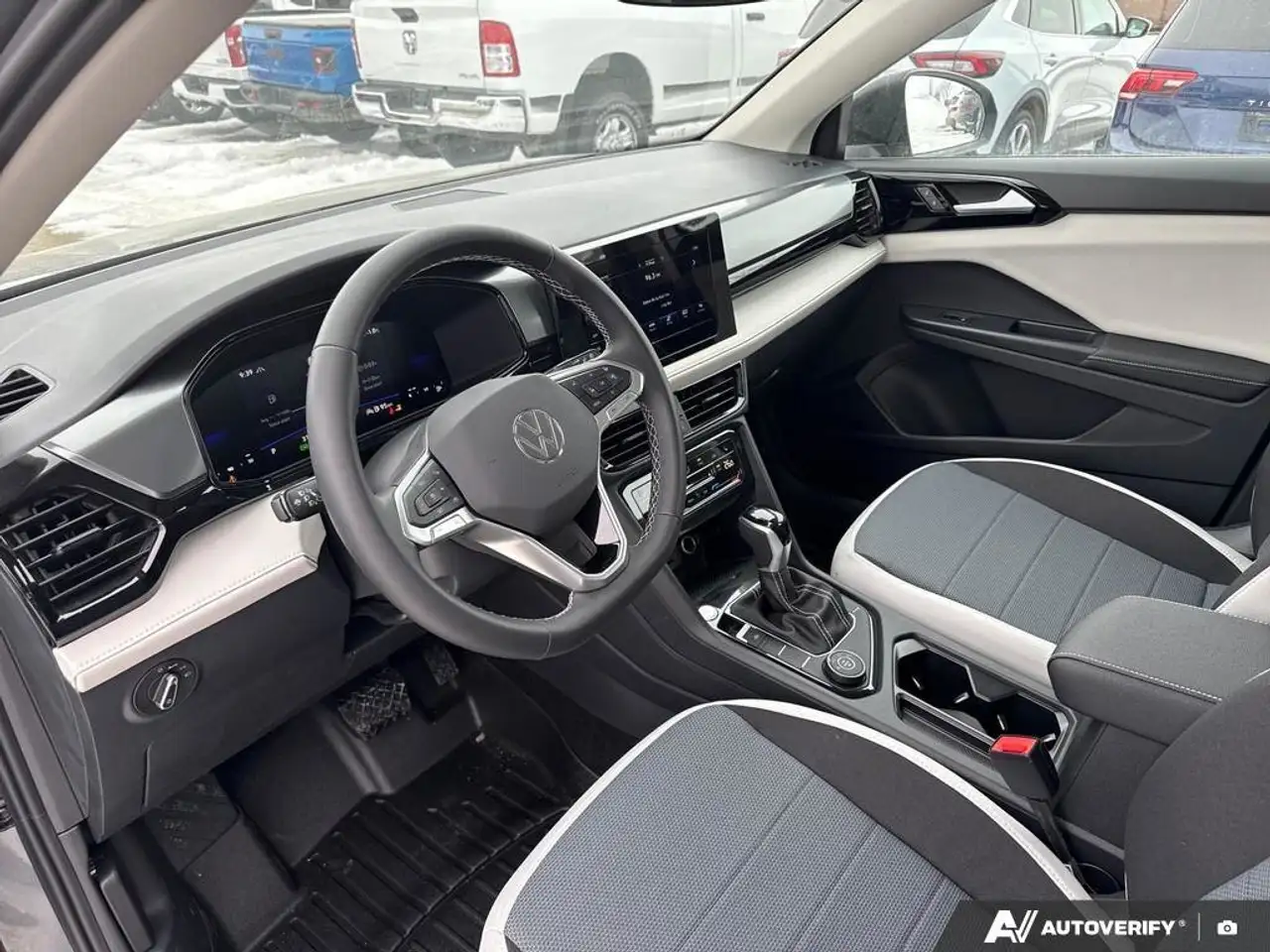 Volkswagen Taos снимка Volkswagen Taos