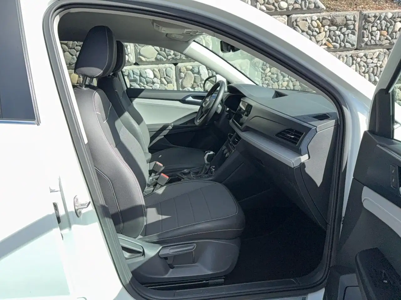 Volkswagen Taos снимка Volkswagen Taos