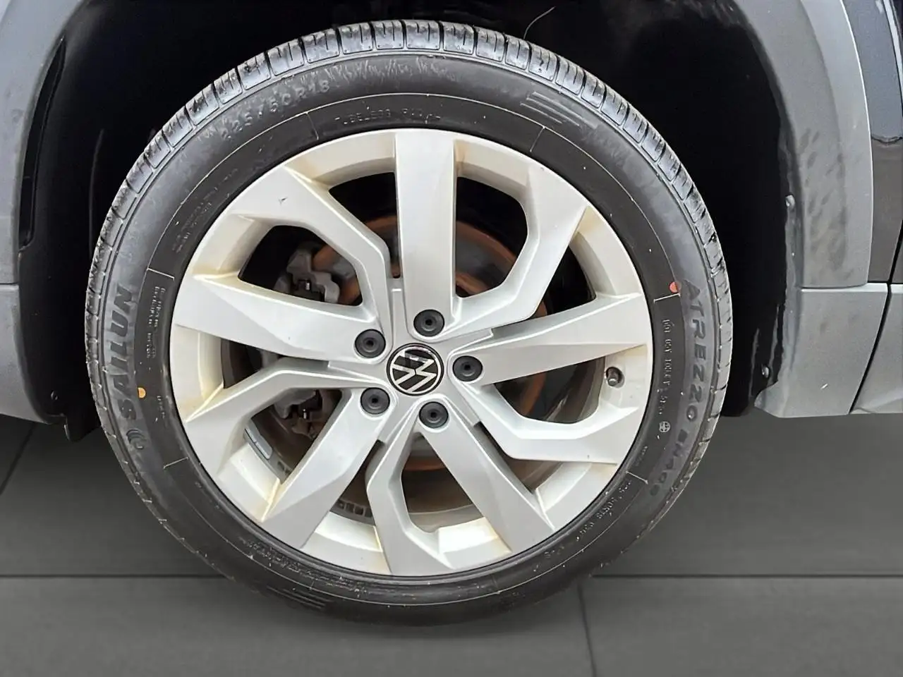 Volkswagen Taos снимка Volkswagen Taos