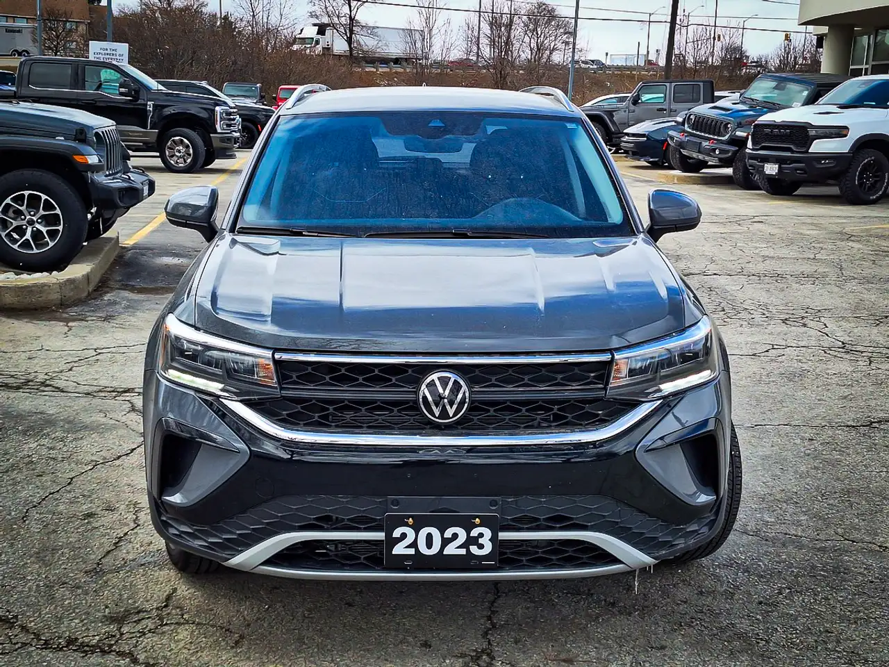 Volkswagen Taos снимка Volkswagen Taos