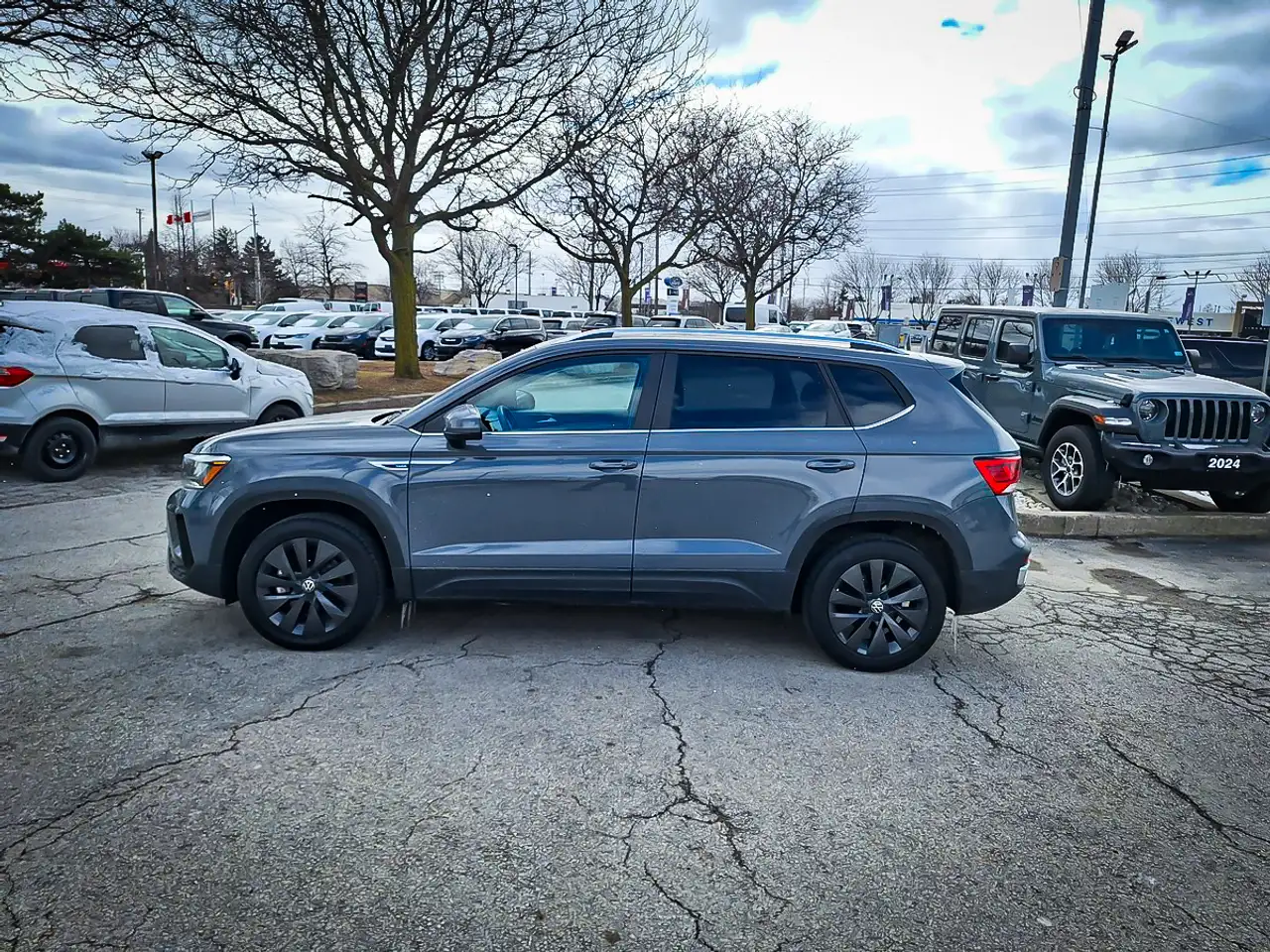 Volkswagen Taos снимка Volkswagen Taos
