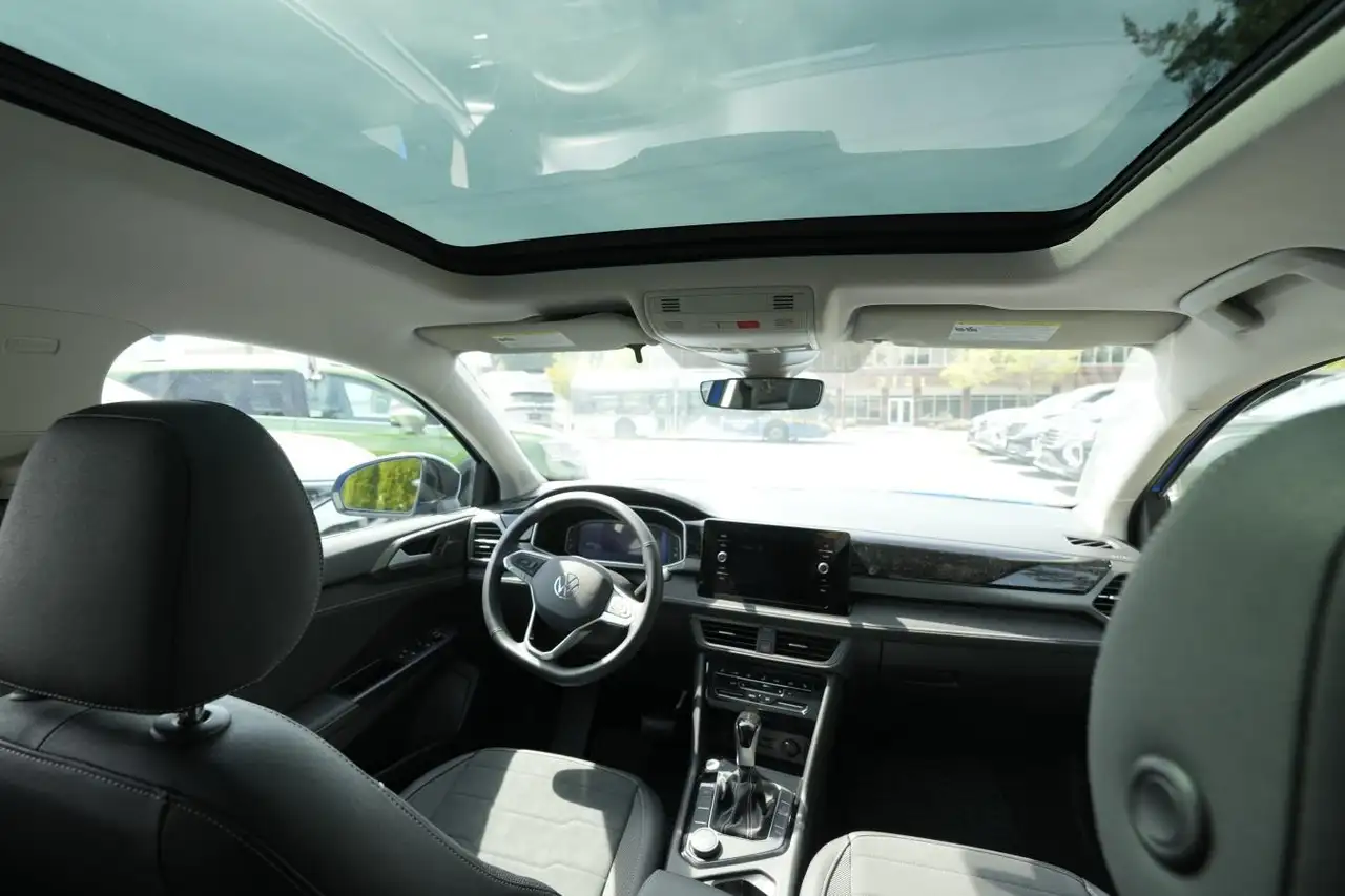 Volkswagen Taos снимка Volkswagen Taos