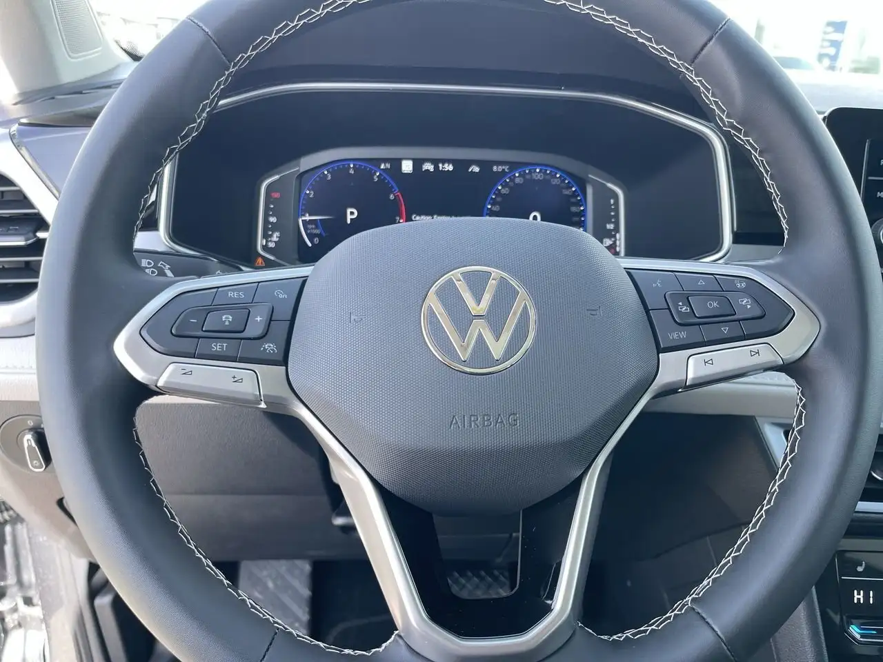 Volkswagen Taos снимка Volkswagen Taos