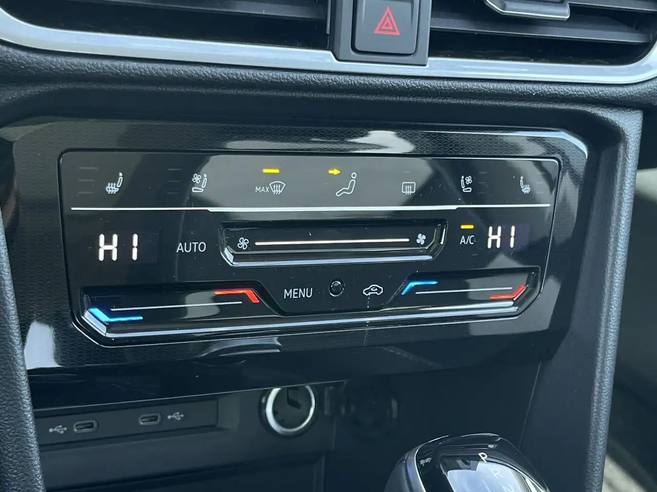 Volkswagen Taos снимка Volkswagen Taos