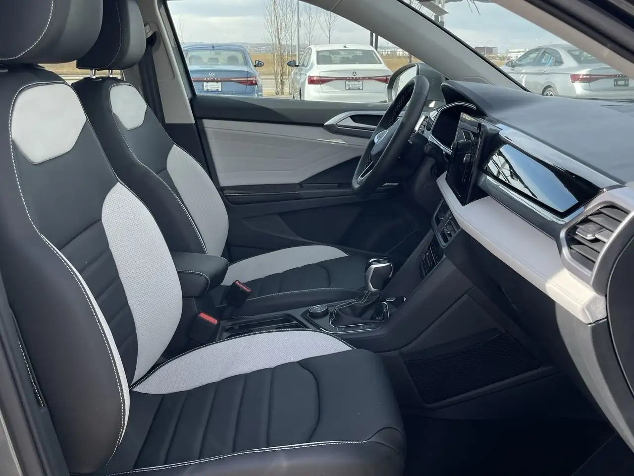 Volkswagen Taos снимка Volkswagen Taos