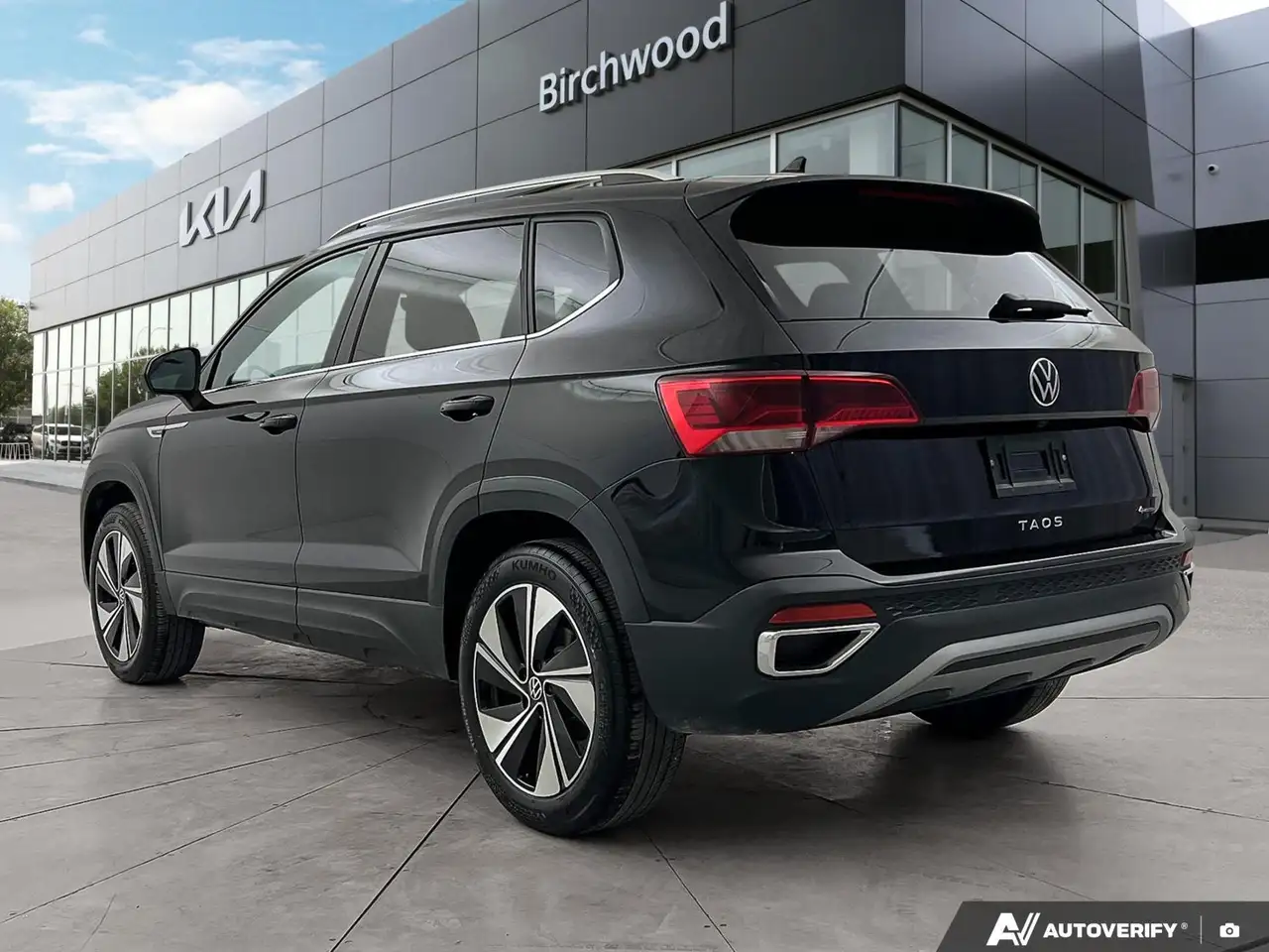 Volkswagen Taos снимка Volkswagen Taos