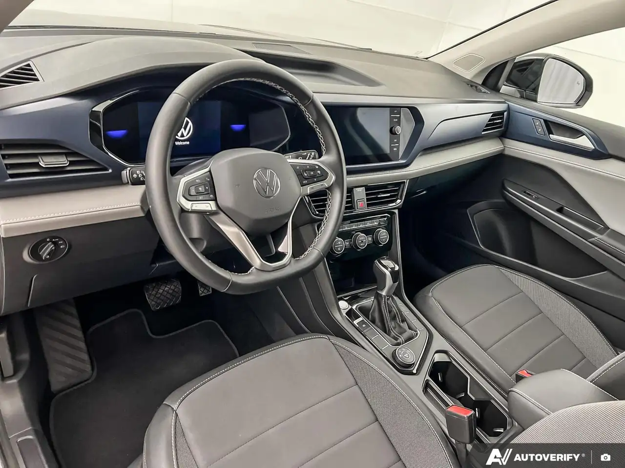 Volkswagen Taos снимка Volkswagen Taos