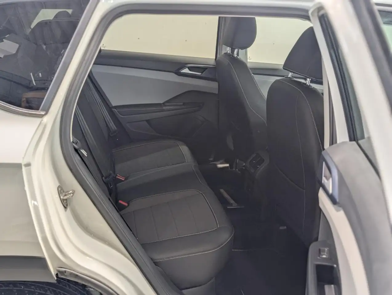 Volkswagen Taos снимка Volkswagen Taos