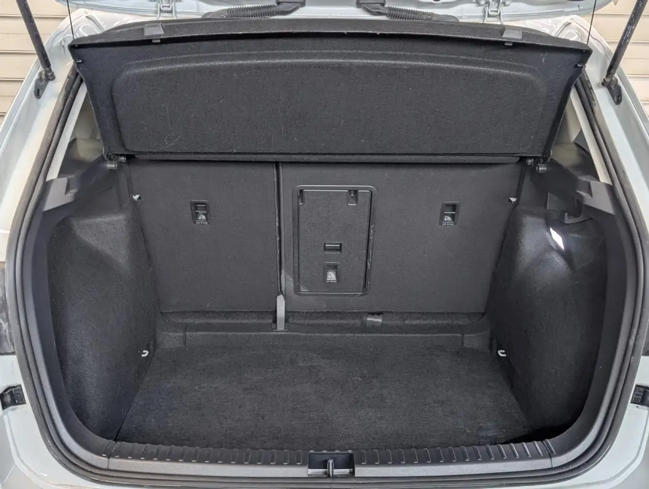 Volkswagen Taos снимка Volkswagen Taos