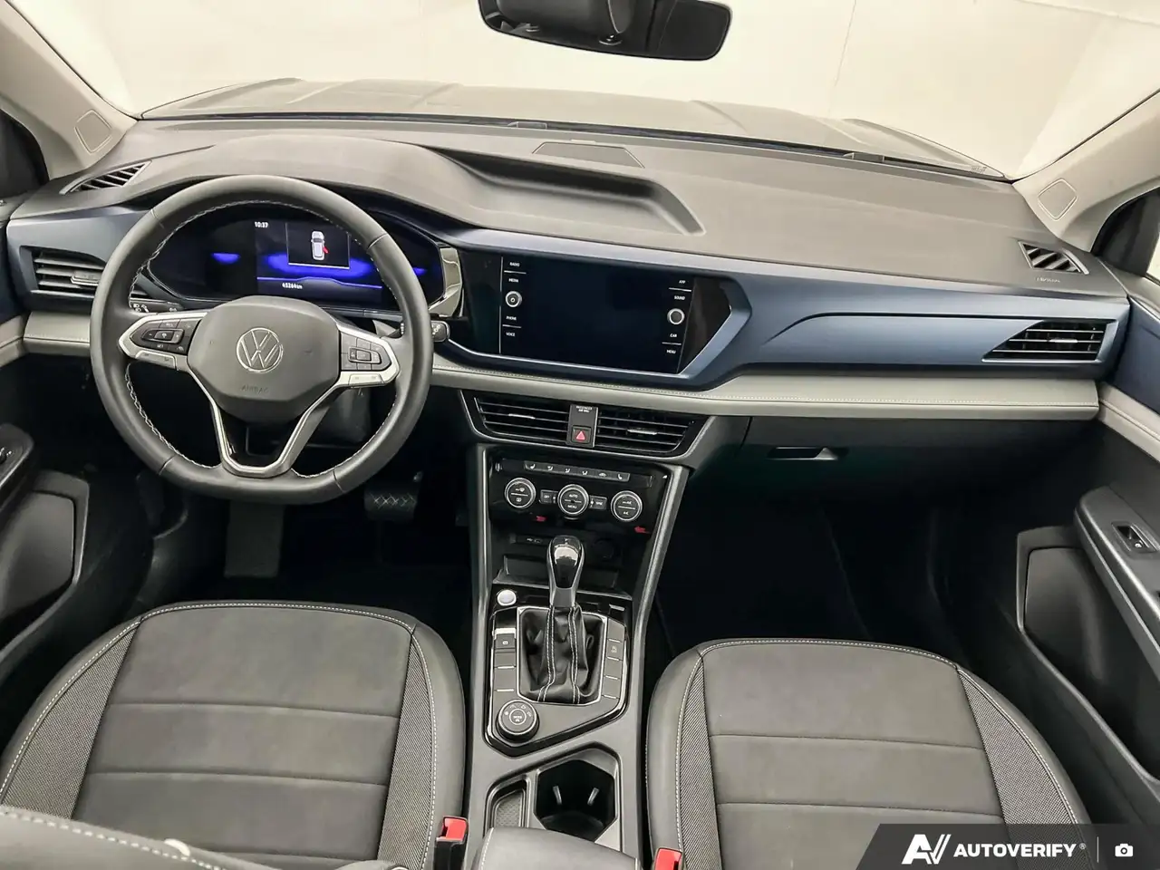 Volkswagen Taos снимка Volkswagen Taos