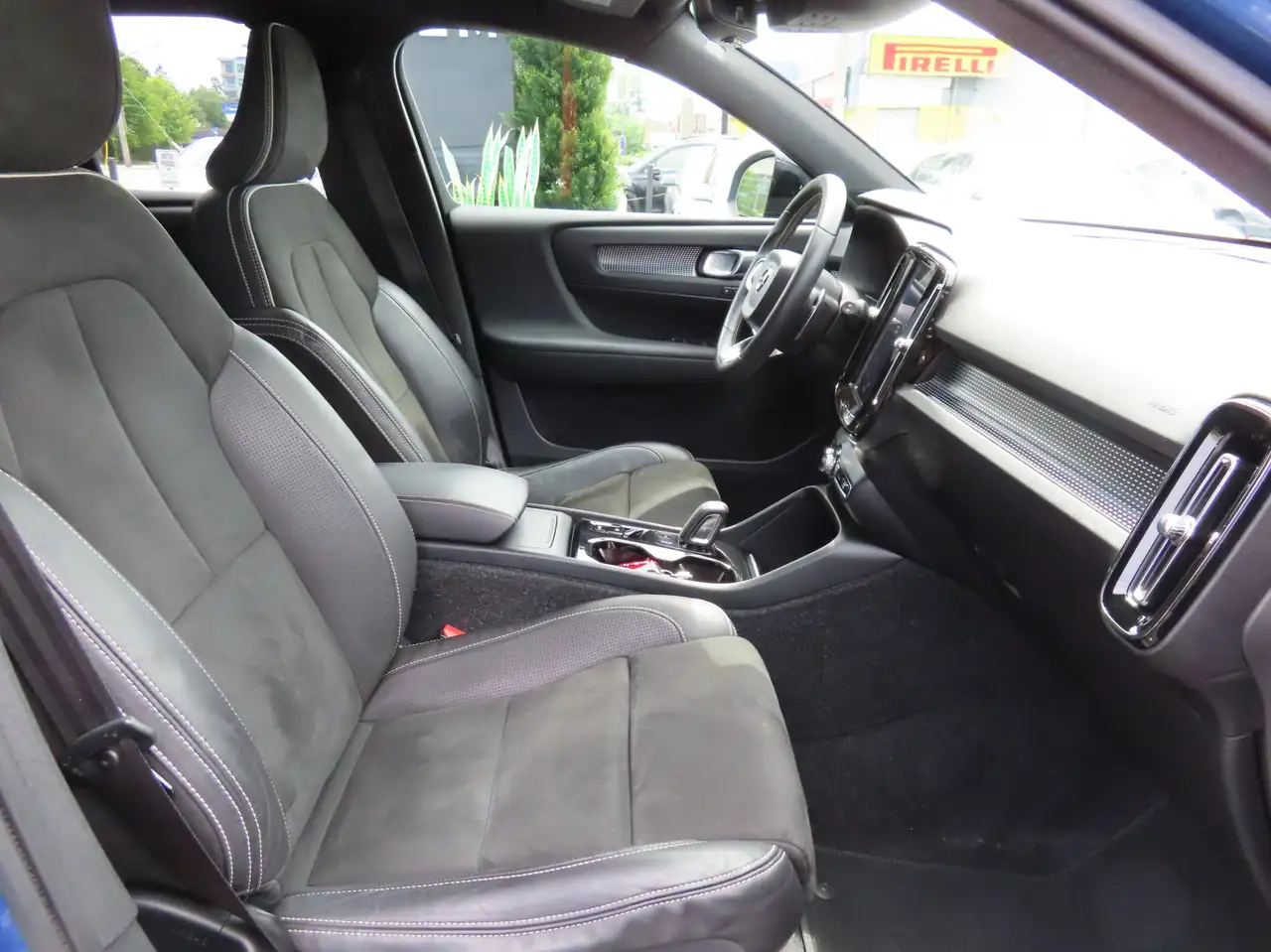 Volvo XC40 снимка Volvo XC40
