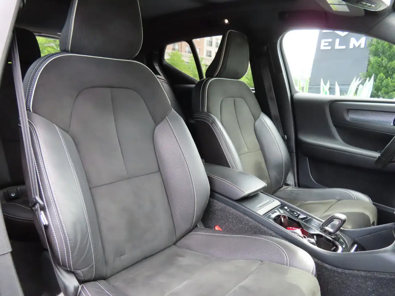 Volvo XC40 снимка Volvo XC40