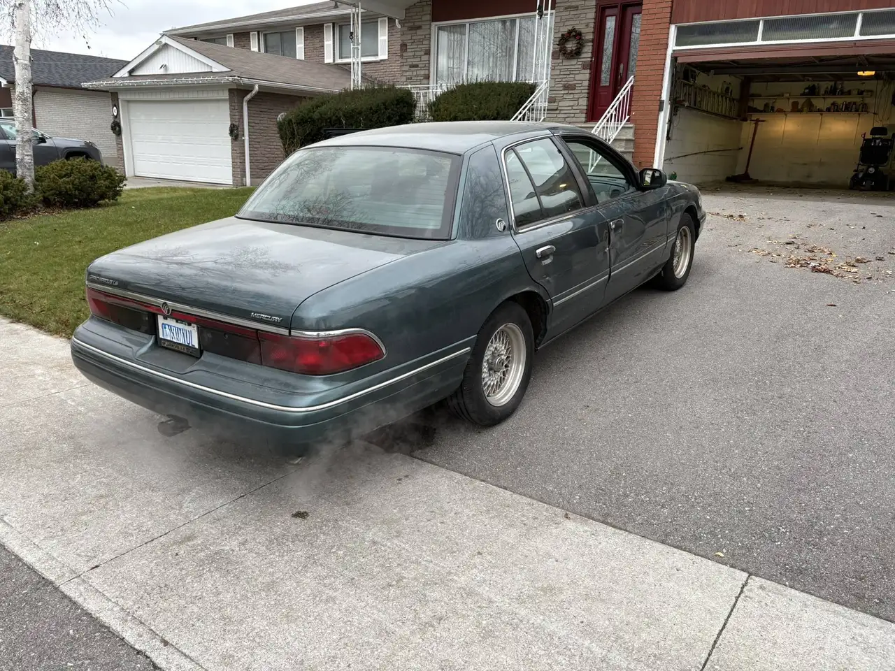 Mercury Grand Marquis снимка Mercury Grand Marquis