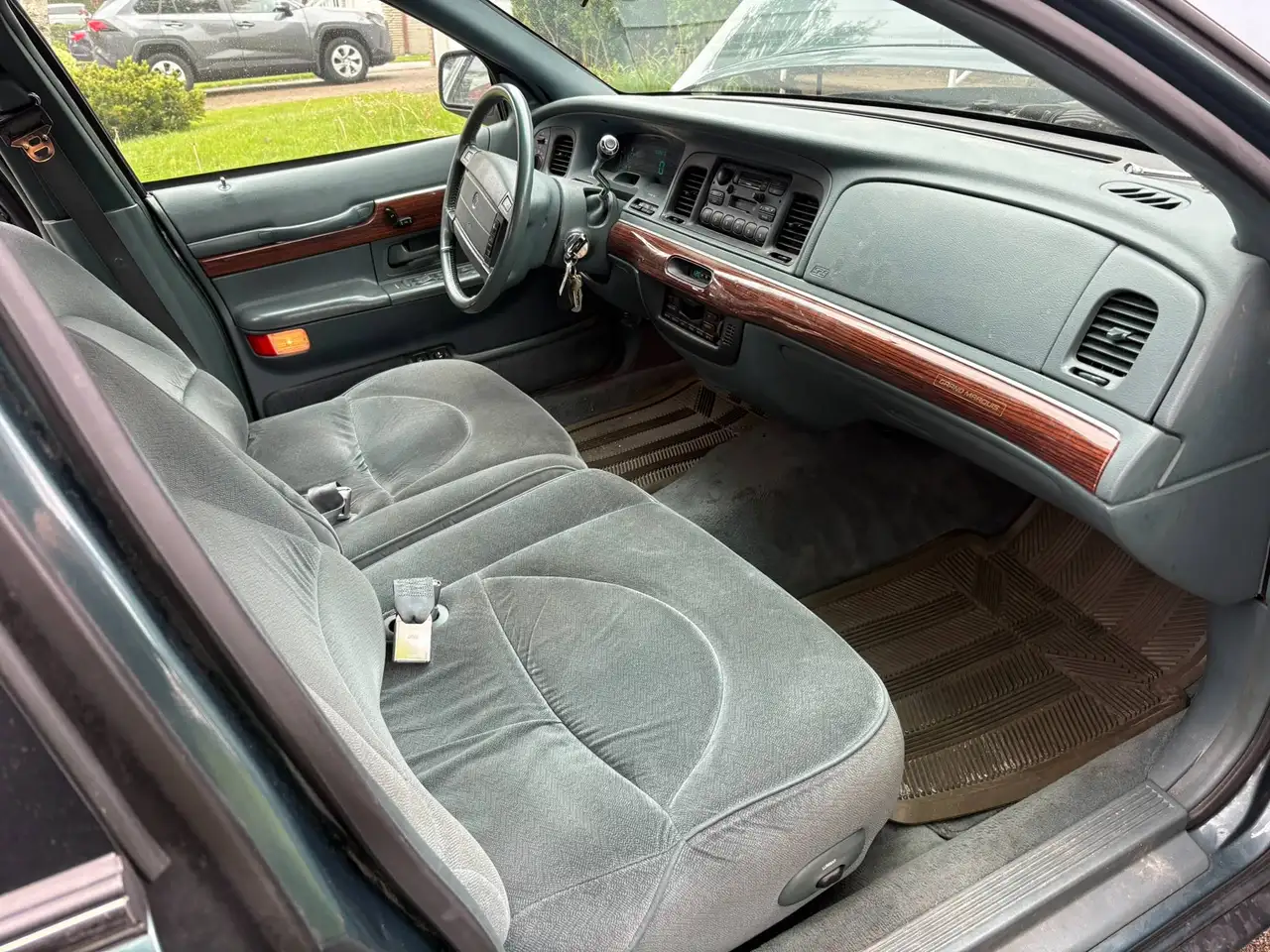 Mercury Grand Marquis снимка Mercury Grand Marquis