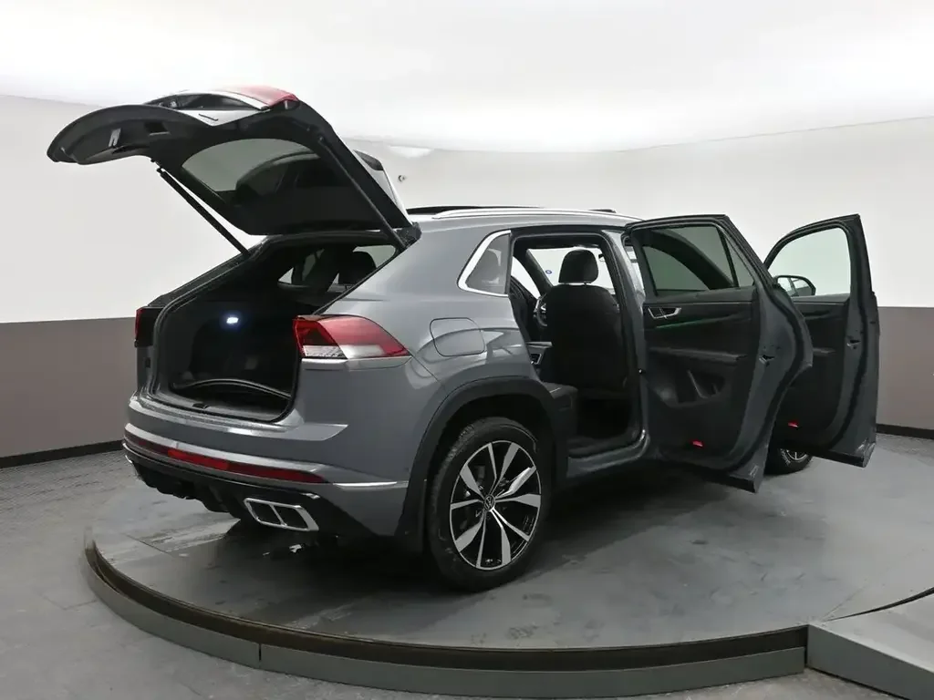 Volkswagen Atlas снимка Volkswagen Atlas