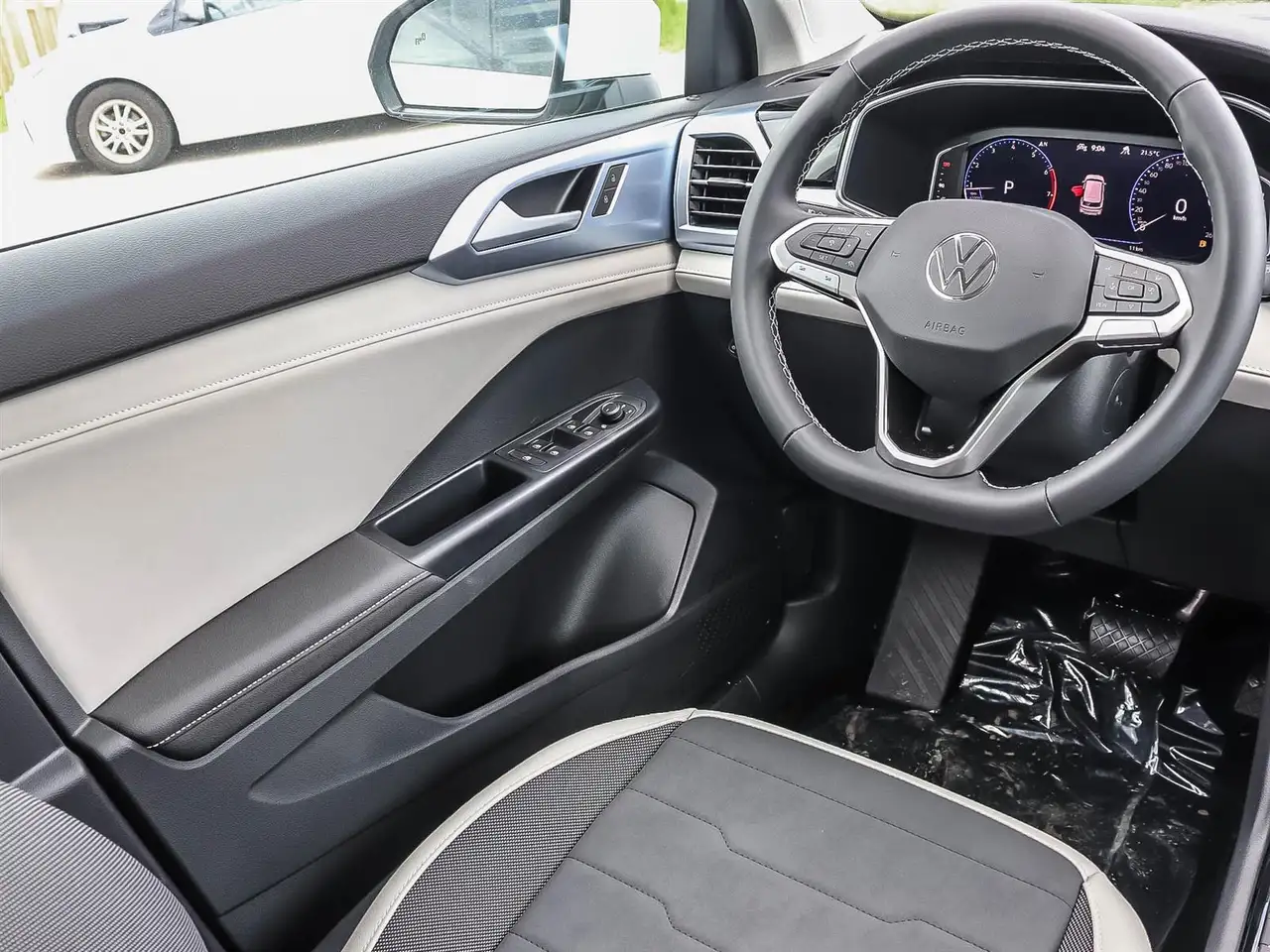 Volkswagen Taos снимка Volkswagen Taos