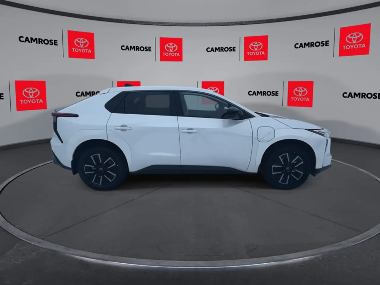 Toyota bZ снимка Toyota bZ