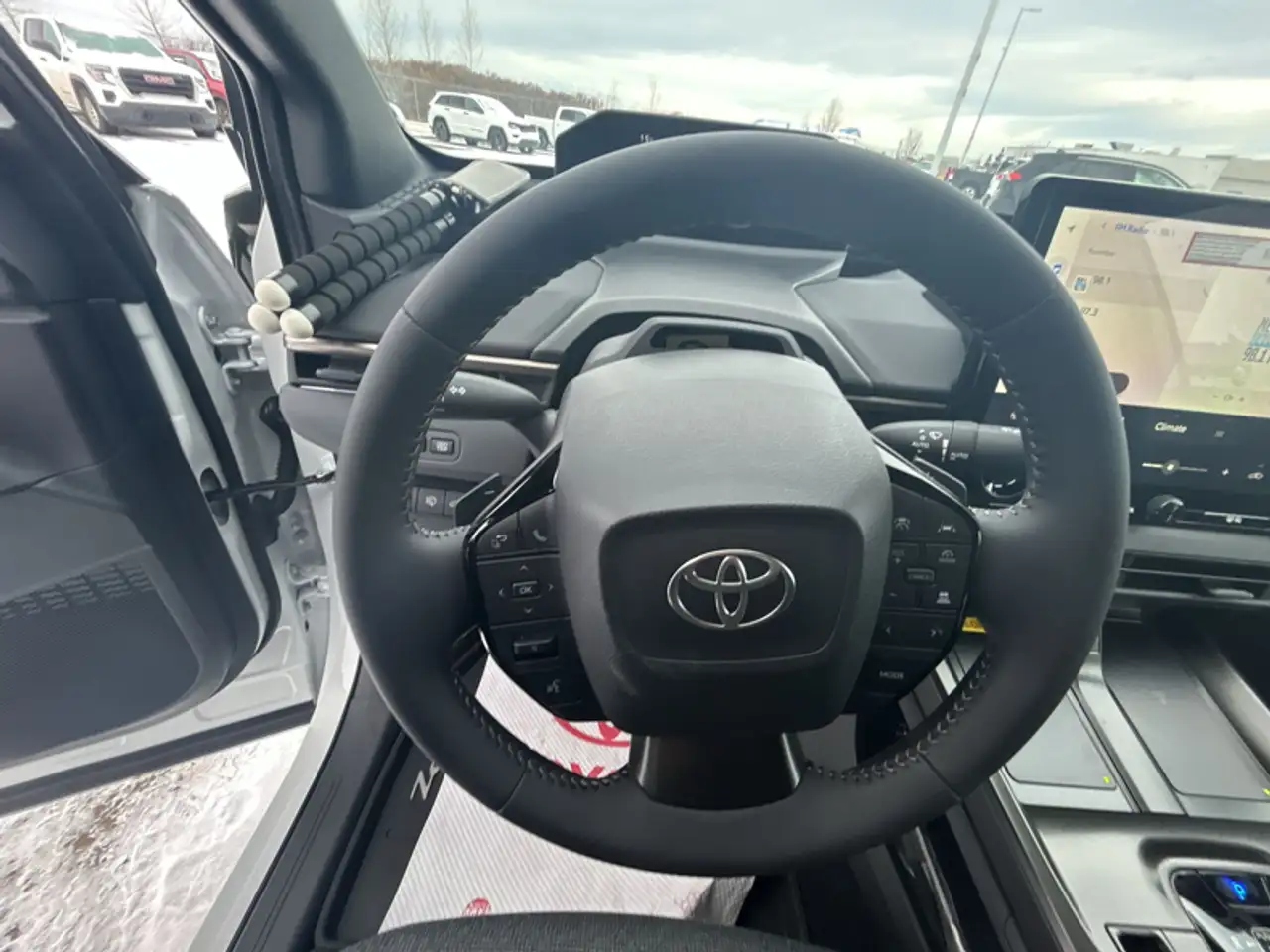 Toyota bZ снимка Toyota bZ