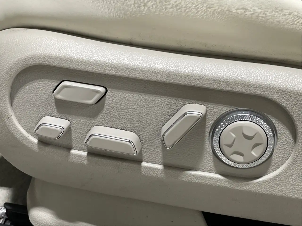 Genesis GV60 снимка Genesis GV60