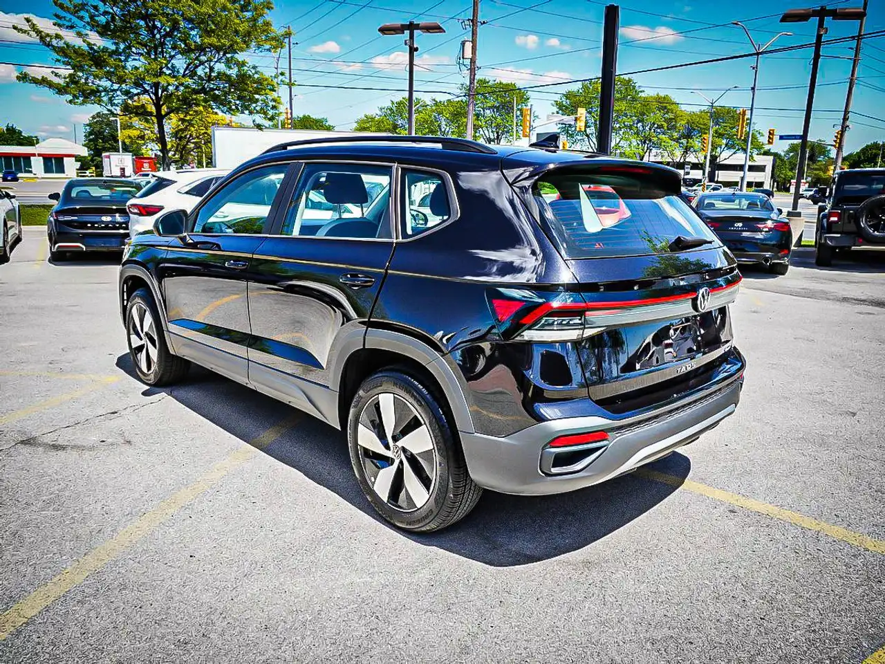 Volkswagen Taos снимка Volkswagen Taos
