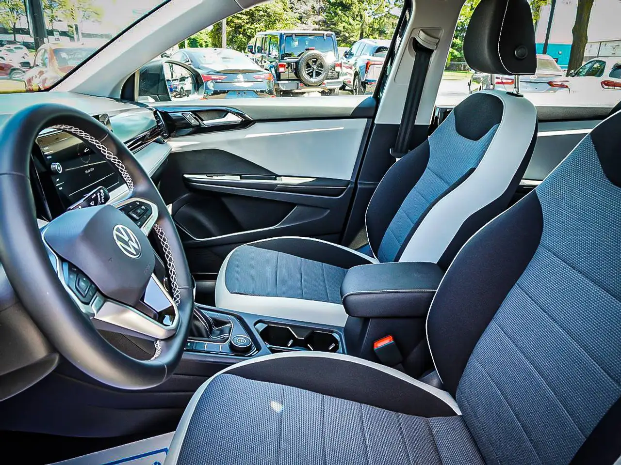 Volkswagen Taos снимка Volkswagen Taos