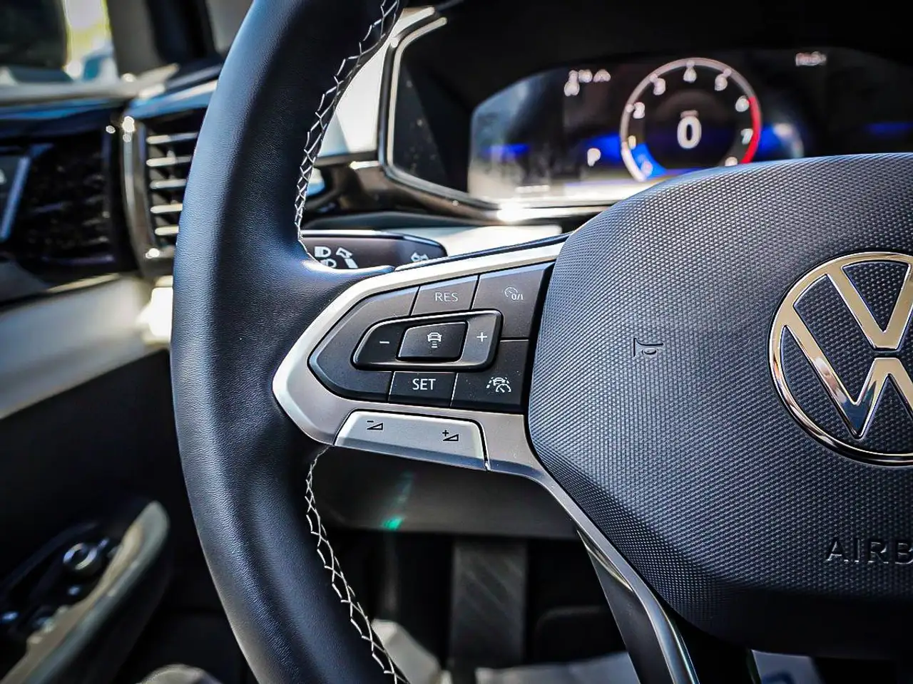 Volkswagen Taos снимка Volkswagen Taos