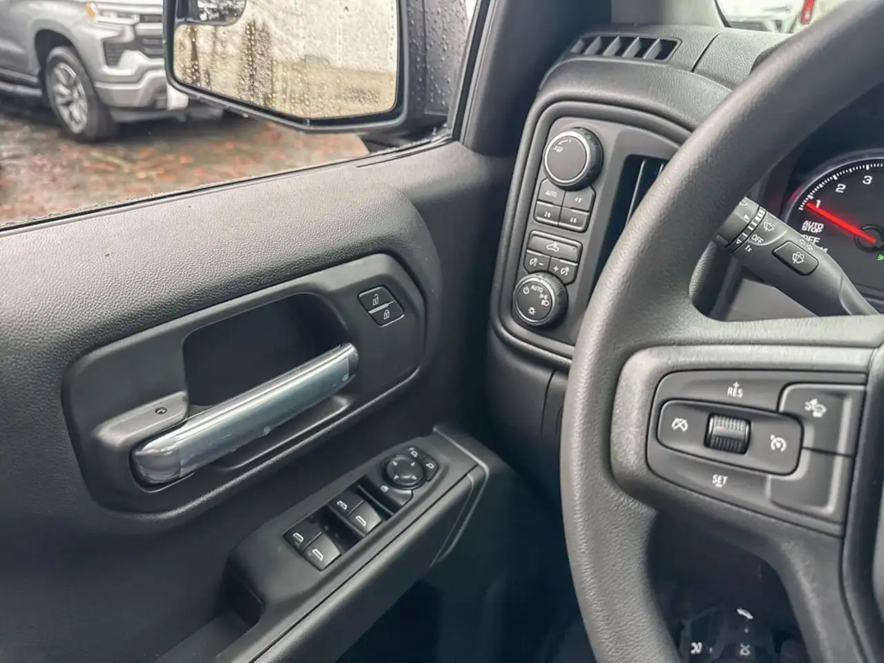 Chevrolet Silverado 1500 снимка Chevrolet Silverado 1500