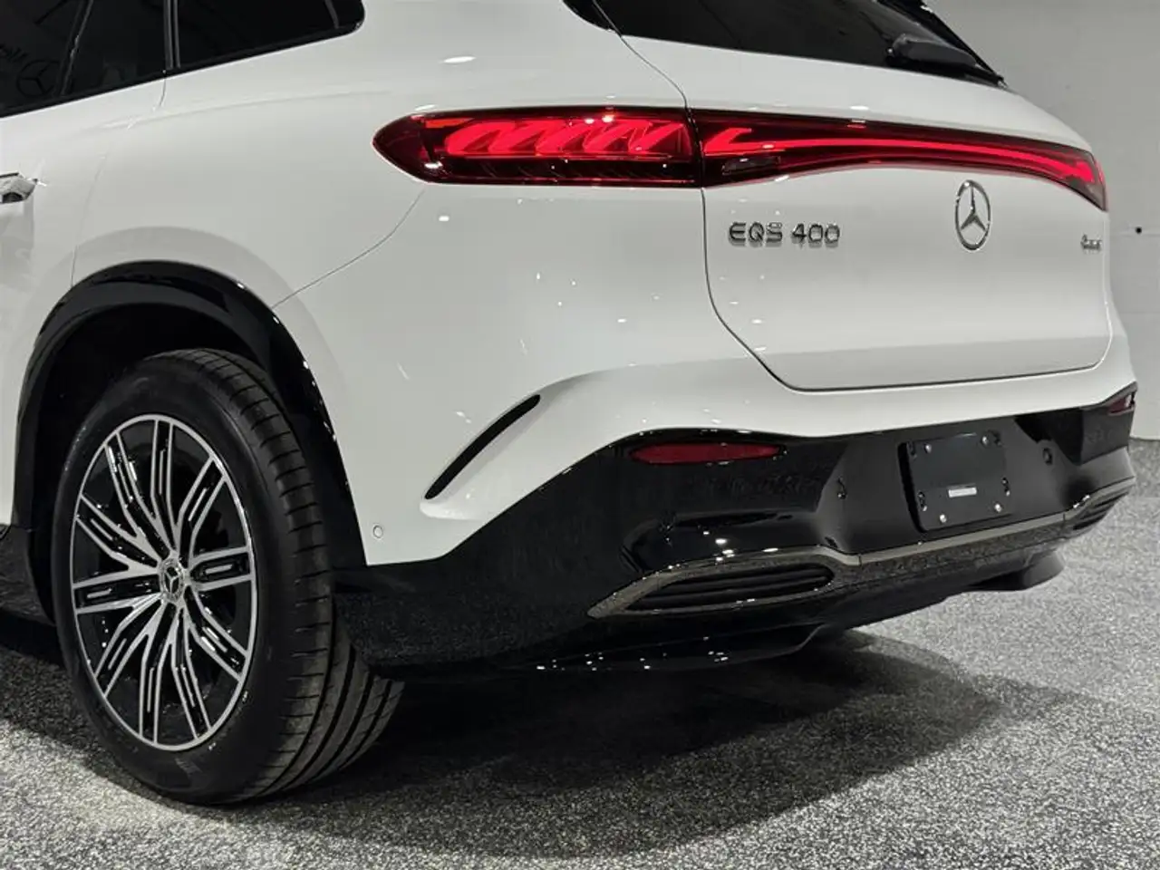 Mercedes-Benz EQS снимка Mercedes-Benz EQS