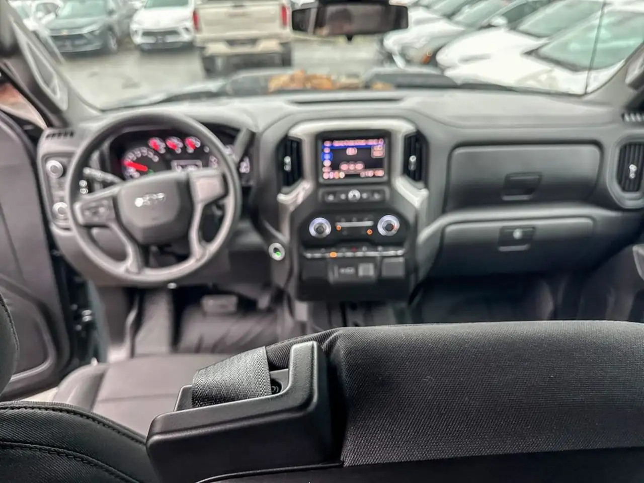 Chevrolet Silverado 1500 снимка Chevrolet Silverado 1500