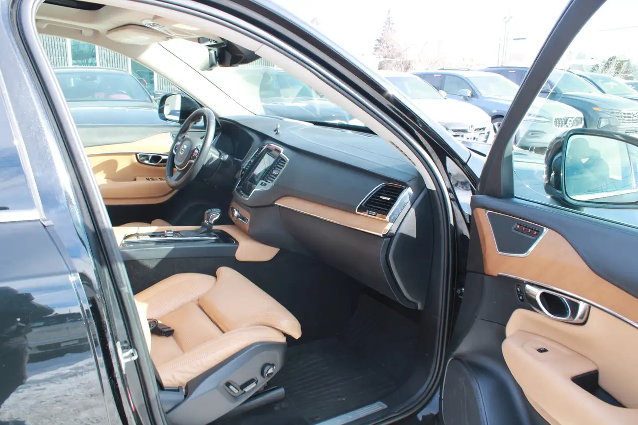 Volvo XC90 photo Volvo XC90