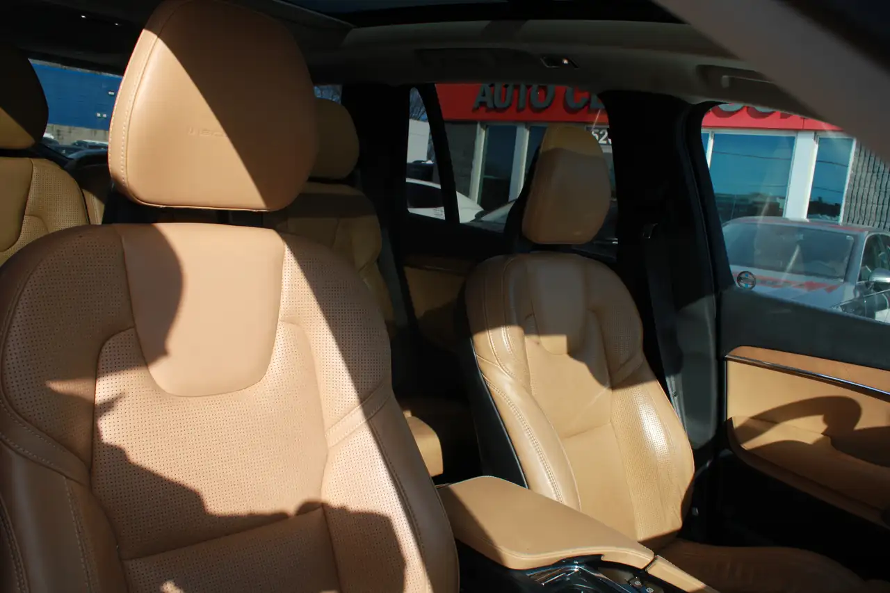 Volvo XC90 photo Volvo XC90