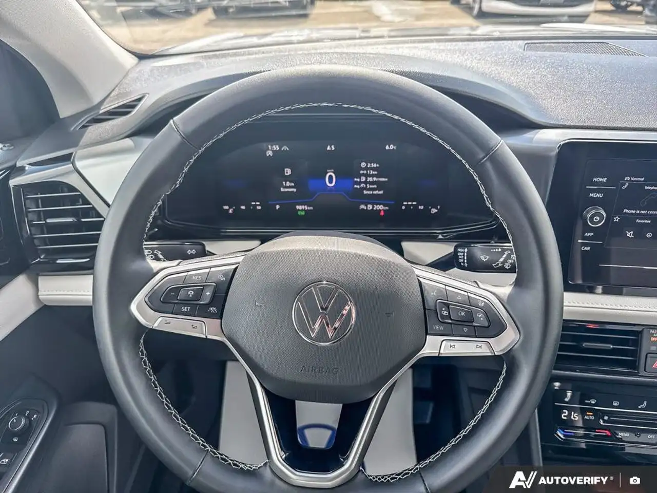 Volkswagen Taos снимка Volkswagen Taos