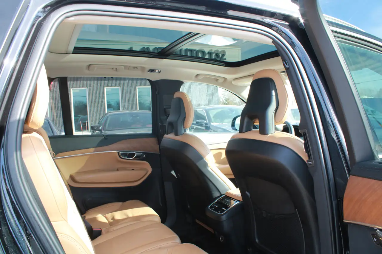 Volvo XC90 photo Volvo XC90
