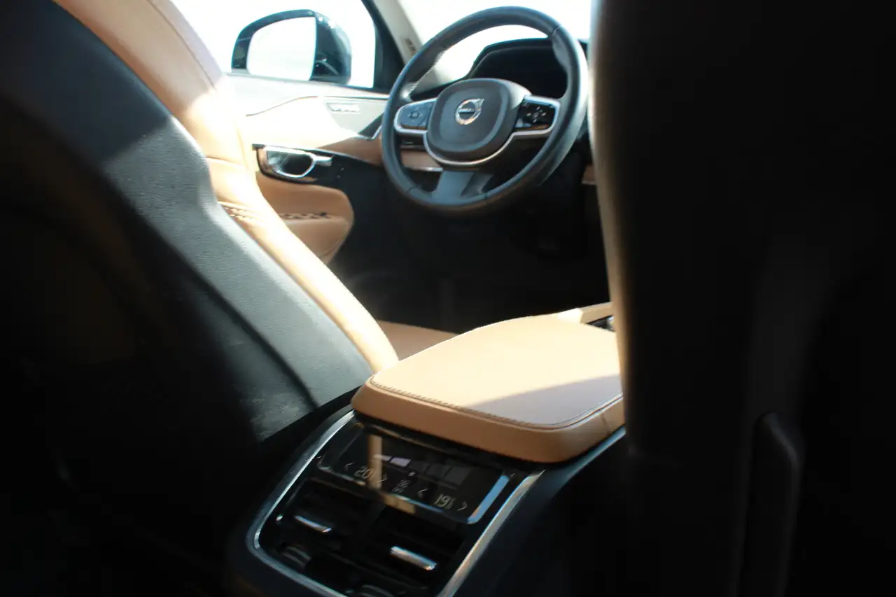 Volvo XC90 photo Volvo XC90