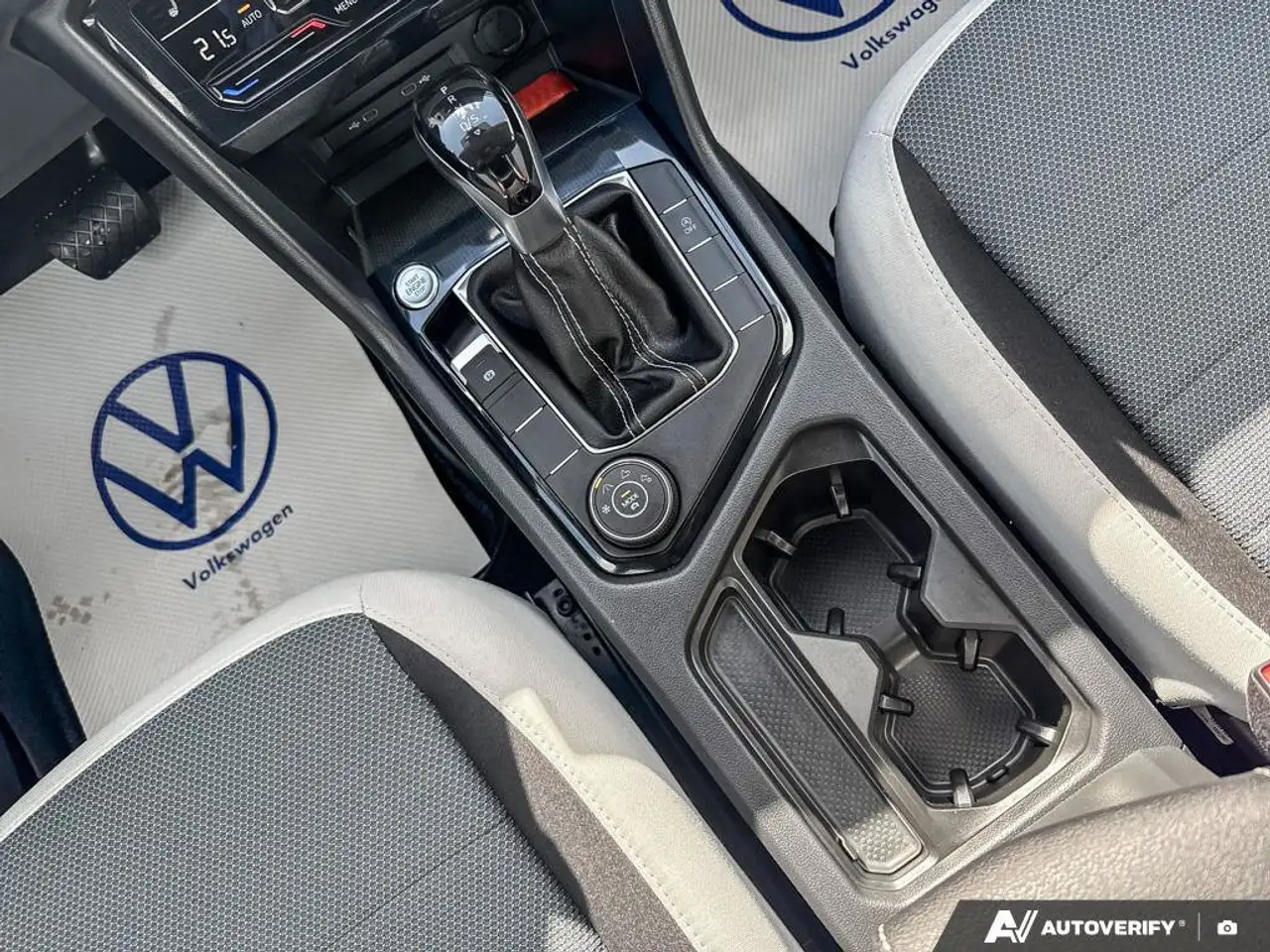 Volkswagen Taos снимка Volkswagen Taos