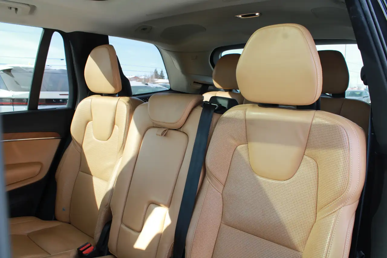 Volvo XC90 photo Volvo XC90