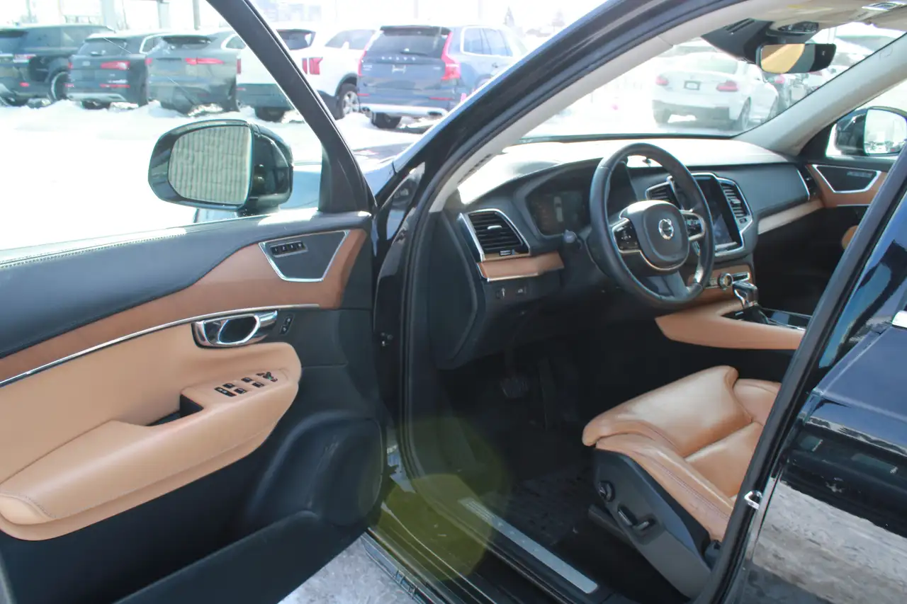 Volvo XC90 photo Volvo XC90