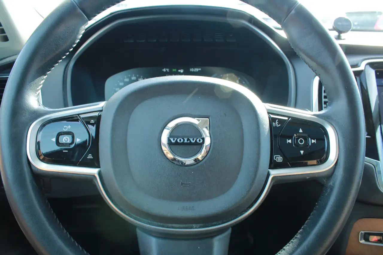 Volvo XC90 photo Volvo XC90