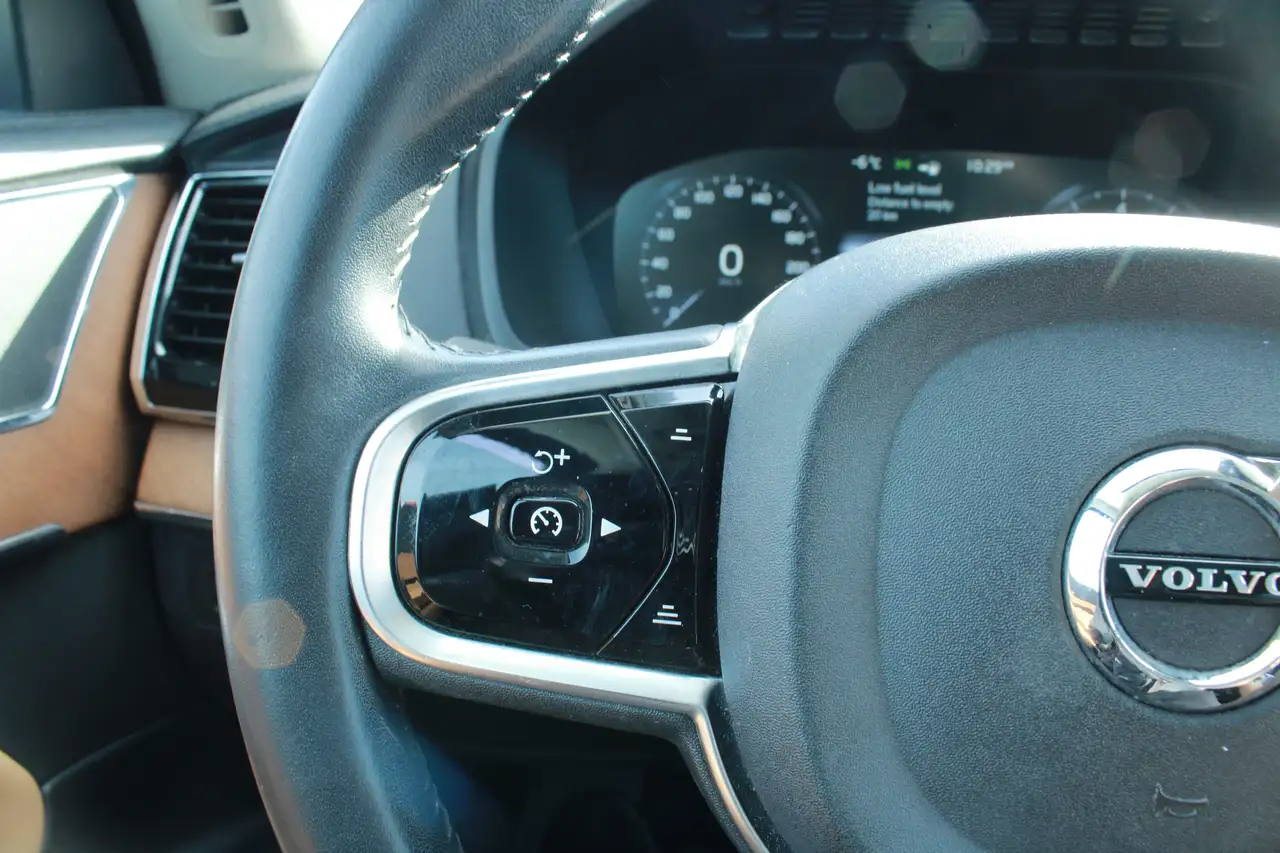 Volvo XC90 photo Volvo XC90