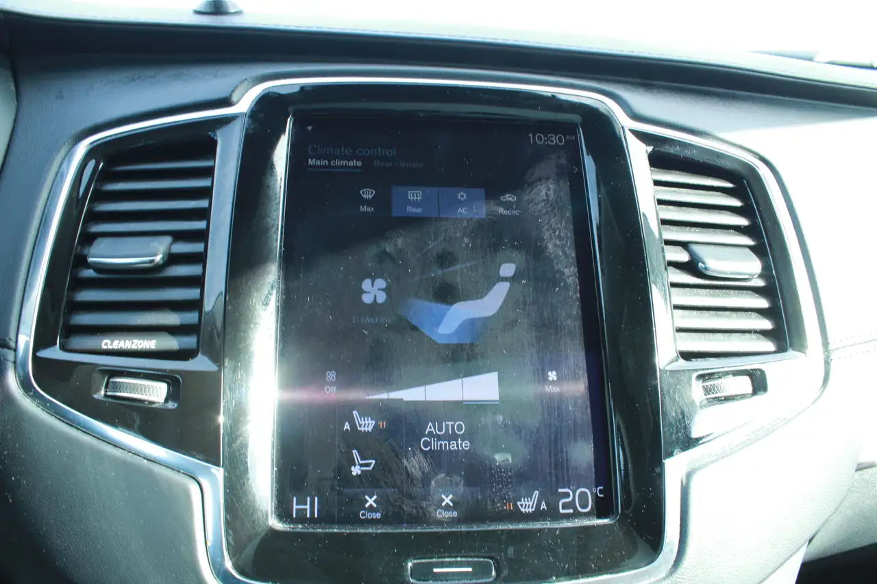 Volvo XC90 photo Volvo XC90