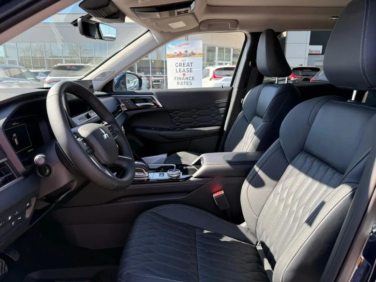 Mitsubishi Outlander снимка Mitsubishi Outlander
