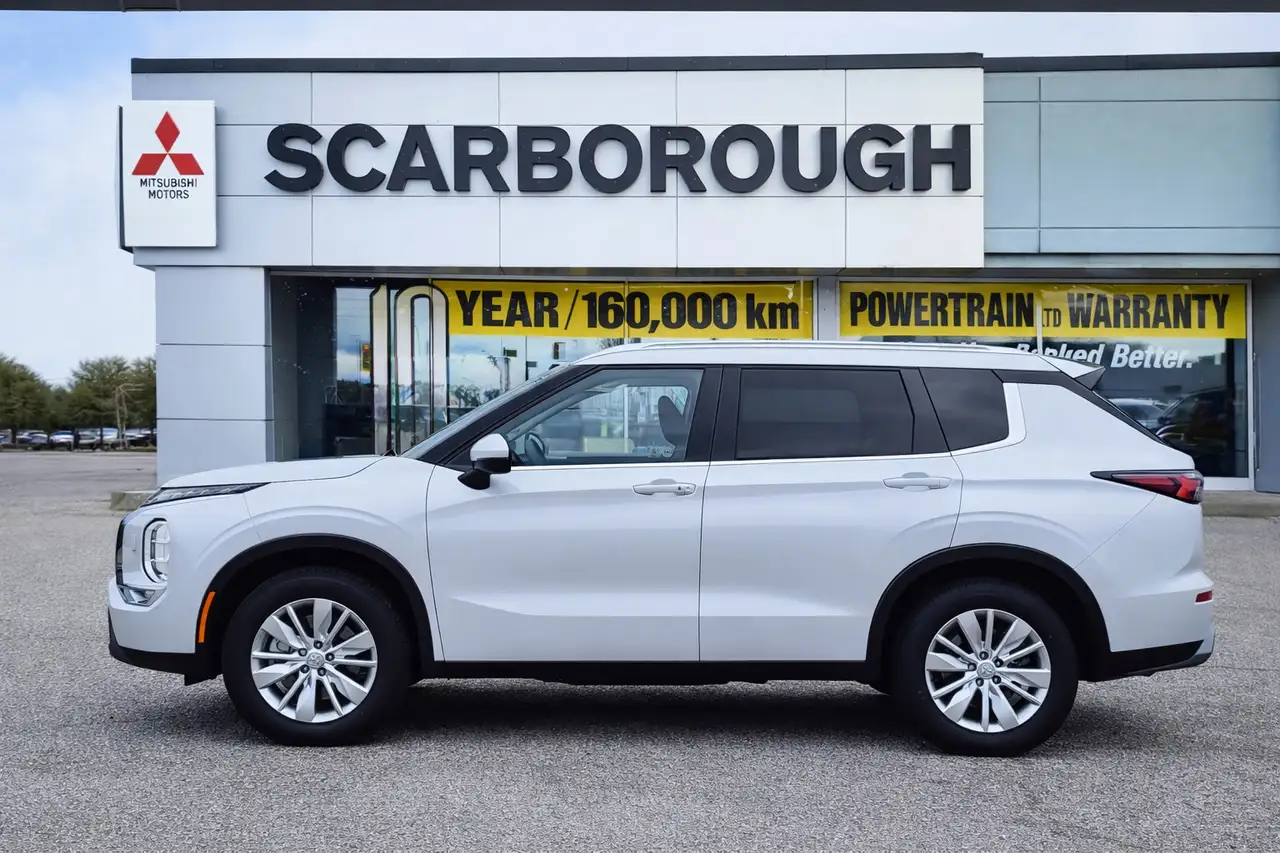 Mitsubishi Outlander снимка Mitsubishi Outlander