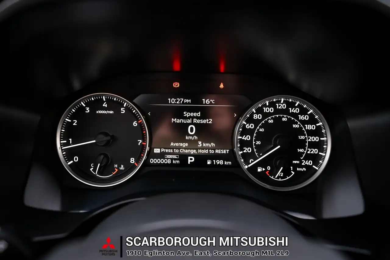 Mitsubishi Outlander снимка Mitsubishi Outlander