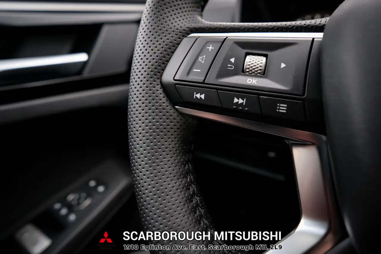 Mitsubishi Outlander снимка Mitsubishi Outlander