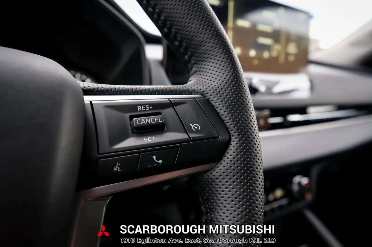 Mitsubishi Outlander снимка Mitsubishi Outlander