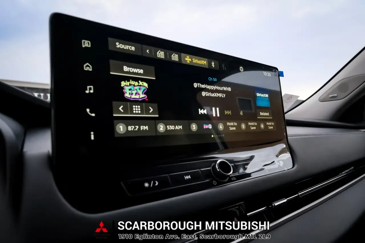 Mitsubishi Outlander снимка Mitsubishi Outlander