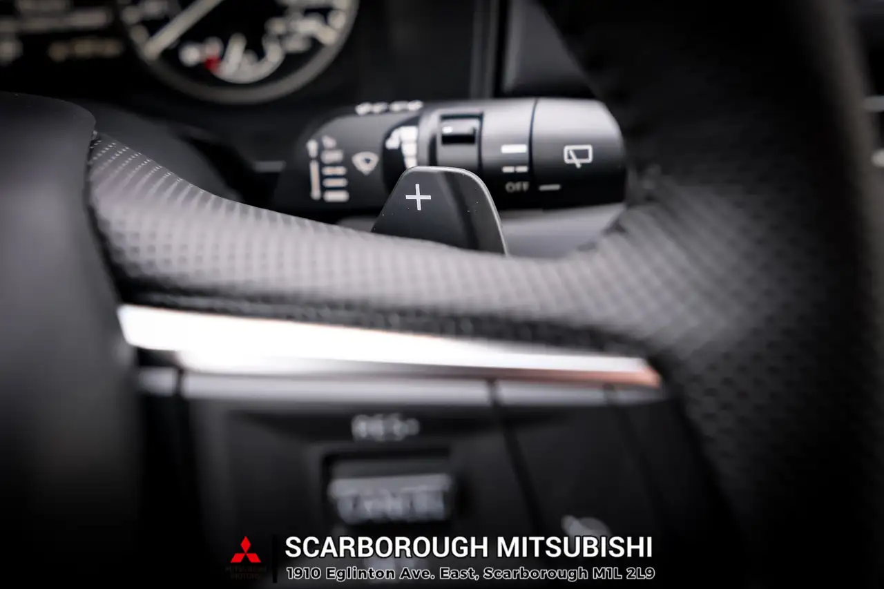 Mitsubishi Outlander снимка Mitsubishi Outlander