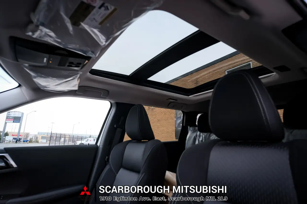 Mitsubishi Outlander снимка Mitsubishi Outlander